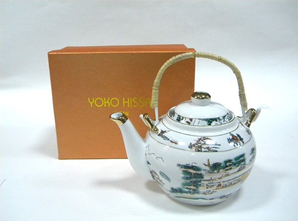 Чайник с бамбуковой ручкой Зима