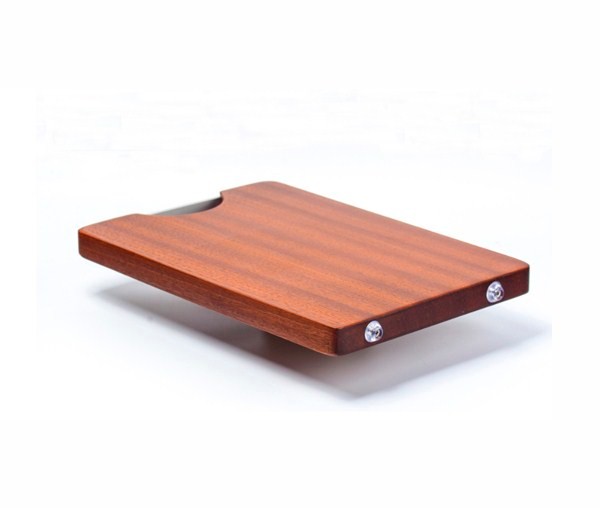 Доска деревянная, стальная ручка 30*20*2см.