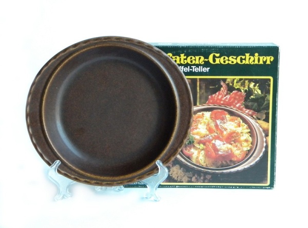 Тарелка 23см. обеденная, глубокая