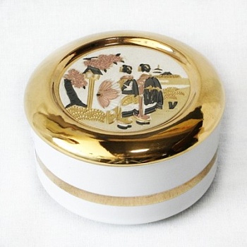 Шкатулка 7,5см Гейши