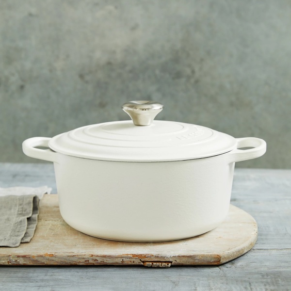 Кокот 24см 4,2л белый