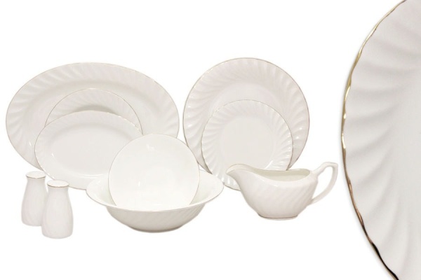 Сервиз столовый 27 предметов 6 персон Волна Голд