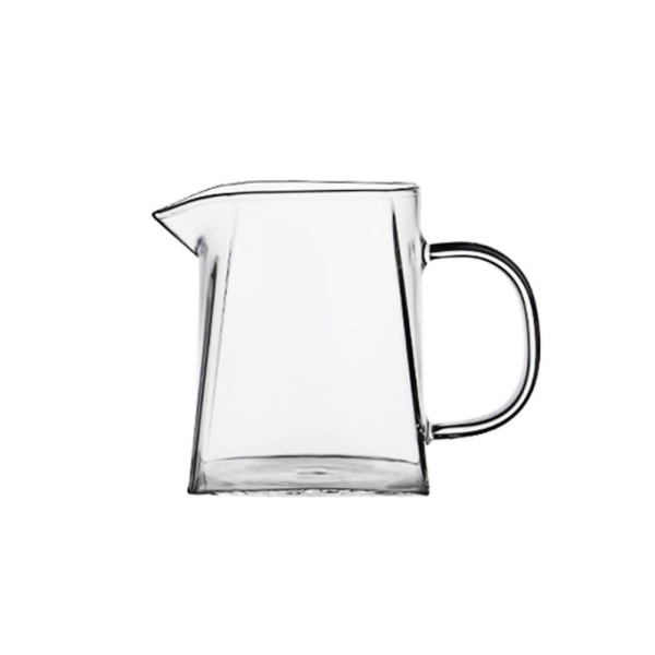 Кувшин пирамида 0,55л. стекло