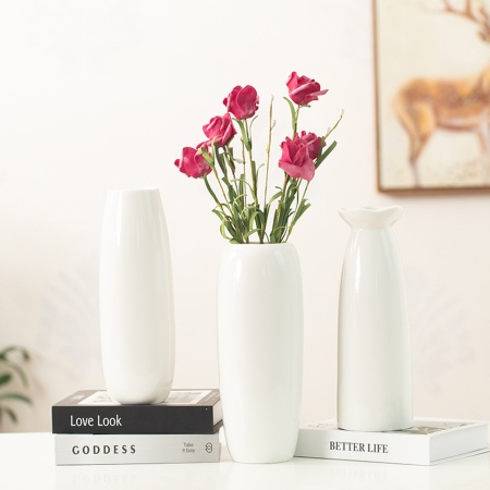 Ваза белая, керамическая 24*8*6,5см Волан