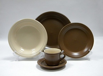 Сервиз столовый 30 предметов 6 персон Tabacco & Cream V