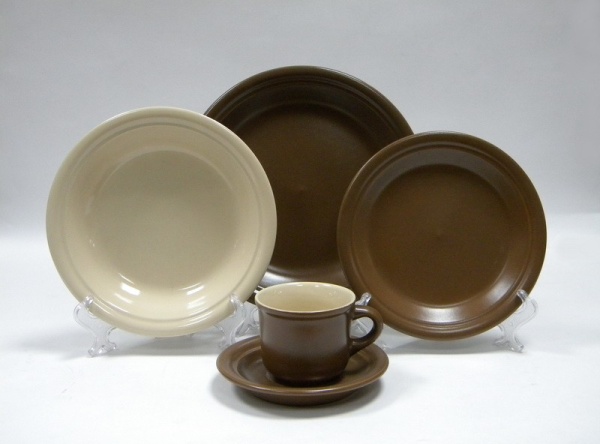 Сервиз столовый 30 предметов 6 персон Tabacco & Cream V