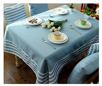 Скатерть 145*220см. Кайма голубая