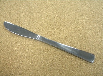 Нож столовый Futura