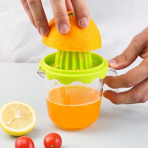 Сквизер+кружка пластик, 300мл. 9,5*10см.
