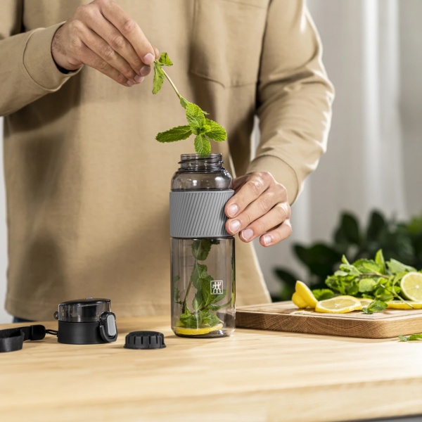 Бутылка серая, тритан 680мл ZWILLING Bottles