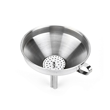 Воронка 11см. с ситечком стальная