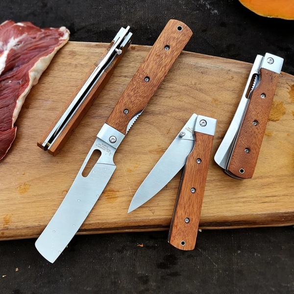 Набор ножей складной 4 предмета с чехлами