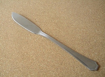 Нож рыбный Octo