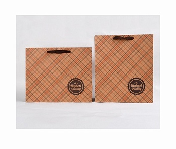 Пакет бумажный 40*30*10см. коричневый Шотландка