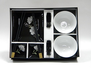 Набор обеденный 10 предметов Цветы на черном