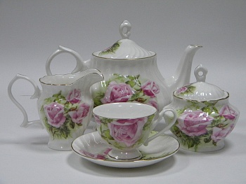 Сервиз чайный 15 предметов 6 персон Розовые розы