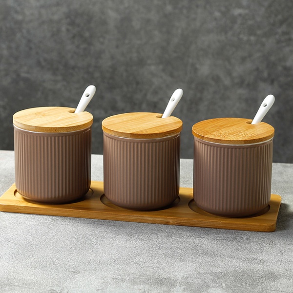 Набор банок для специй 3 штуки с ложками на подставке, коричневый