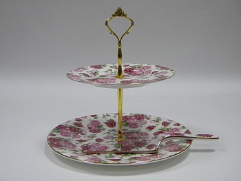 Горка с лопатой Красно-розовые розы