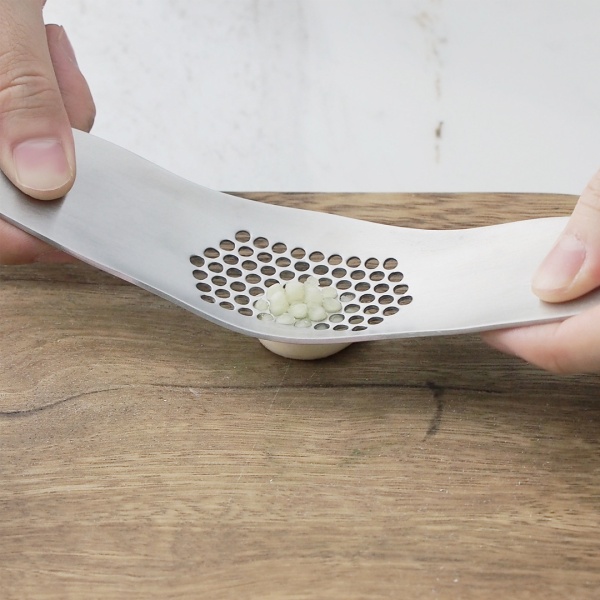 Измельчитель для чеснока сталь 19*4см.