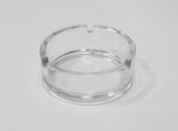 Пепельница 10см. Universal