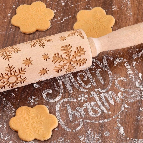 Скалка декор снежинка 35*17*4см. дерево